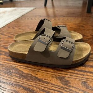 Cushionaire Sandals